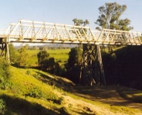 Vacy Bridge Over Paterson River - Your Accommodation 0