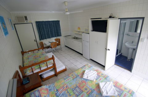 Tropical Palms Inn - Your Accommodation 3