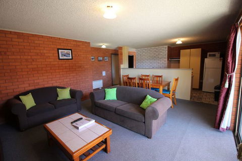 Sunrise 9 - Your Accommodation 2