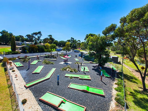 Naracoorte Mini Golf - Your Accommodation 1