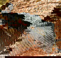 Red Hands Cave Walking Track - Blue Mountains National Park