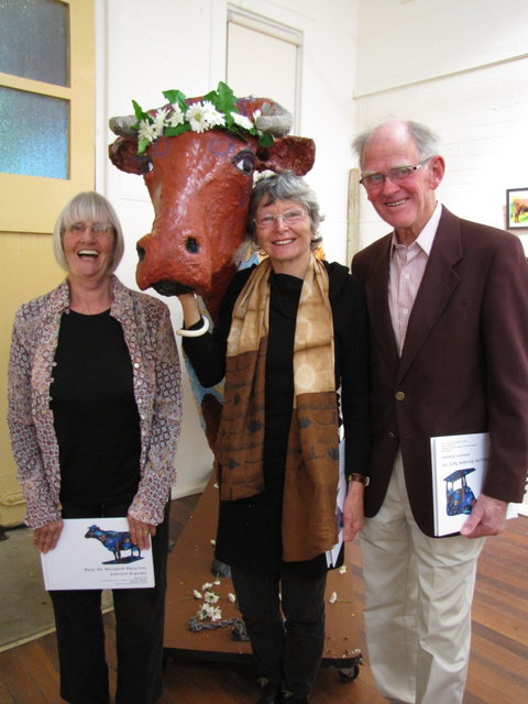 Daisy The Decorated Dairy Cow - Your Accommodation 2