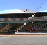 Fifield - Your Accommodation