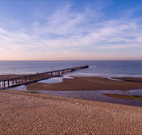Altona Beach - Your Accommodation