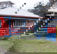Montague Art and Craft Society  Glasshouse Rocks Road