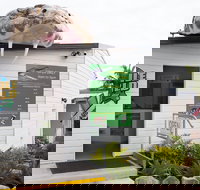 Steve McEwan's Reptile World - Your Accommodation