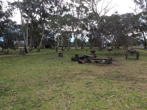 Black Cockatoo Bush Camp - Your Accommodation 1