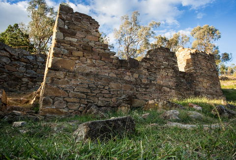 Adelong Falls Gold Mill Ruins - Your Accommodation 2