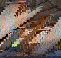 Collymongle Carved Trees - Your Accommodation