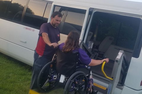 Gold Coast Airport Shared Arrival Shuttle Service With Wheelchair Access - Your Accommodation 1