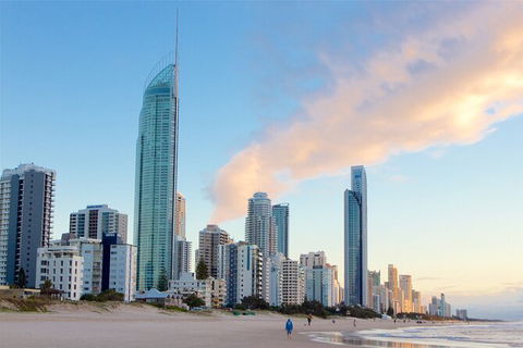Gold Coast Airport Transfers : Gold Coast City To Airport OOL In Luxury Car - Your Accommodation 3