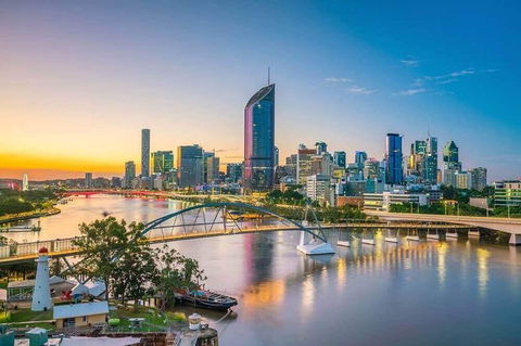 Brisbane Airport Transfers : Brisbane Airport BNE To Brisbane In Luxury Car - Your Accommodation 5