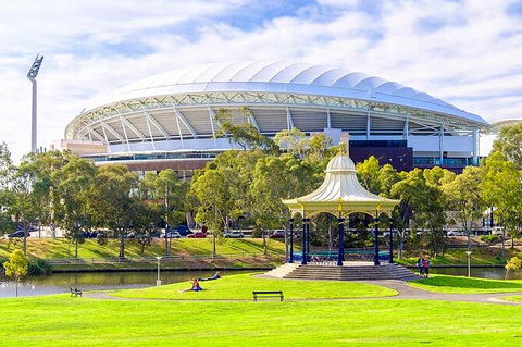 Adelaide Airport Transfers : Airport ADL To Adelaide City In Luxury Car - Your Accommodation 8