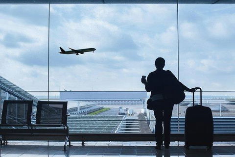 Private Transfer: Avalon International Airport (AVV) To Melbourne - Your Accommodation 0