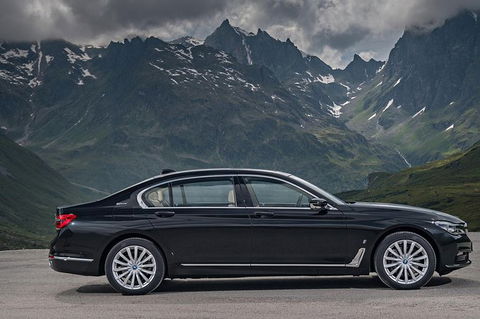 BMW Car Melbourne Airport To CBD - Your Accommodation 5