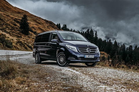 Van Service Melbourne Airport To CBD - Your Accommodation 1