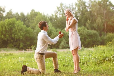 Romance Cruise + Scenic Tour + Beer Tasting + 3 Course Lunch + Hamper - Your Accommodation 0