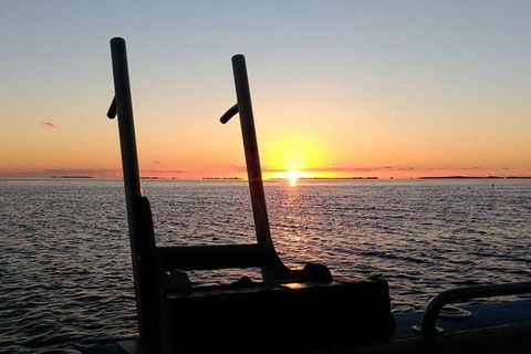 Sunset Geraldton Harbour Cruise - Your Accommodation 2