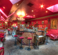 Polly Bar - Your Accommodation