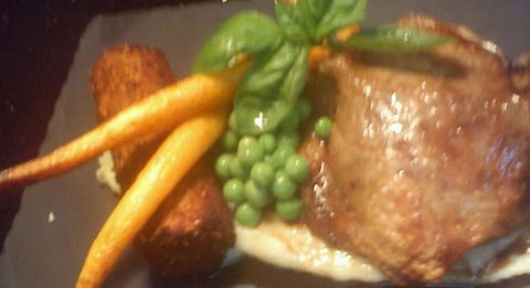 Macauleys Restaurant - Your Accommodation 5