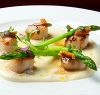 Red Rock Waterfront Bar  Grill - Your Accommodation