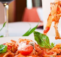 Camelot Gourmet Pizza - Your Accommodation