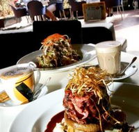 Creme Lounge - Your Accommodation