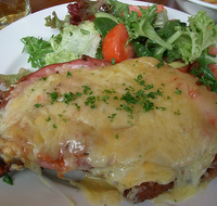 Duaringa Hotel - Your Accommodation