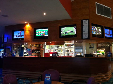 Blacks Beach Tavern - Your Accommodation 0