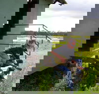 Sunday Session Blues on the Grass - Your Accommodation