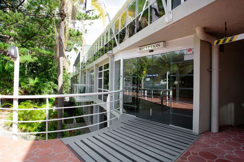 Metro Mirage Hotel Newport - Your Accommodation 4