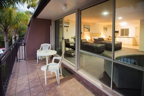 Fairway Motor Inn - Your Accommodation 1