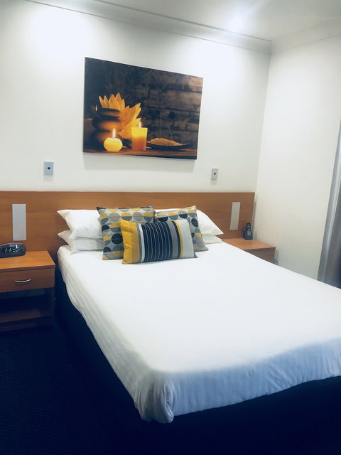 Ibis Styles Broken Hill - Your Accommodation 5