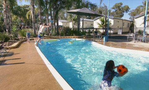Murray River Holiday Park - Your Accommodation 1