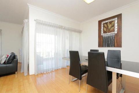 Verandah Apartments - Your Accommodation 0