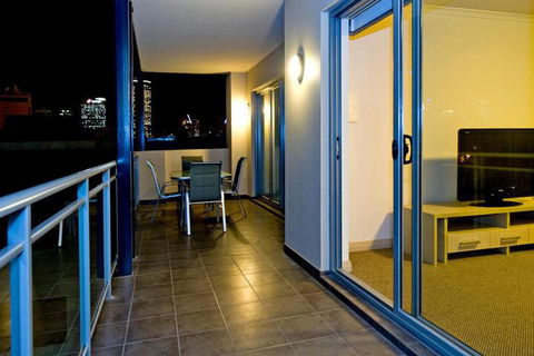 Verandah Apartments - Your Accommodation 6