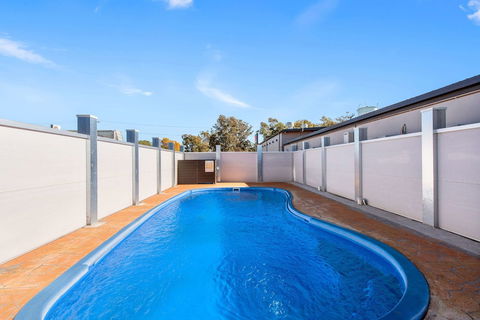 Econo Lodge Moree Spa Motor Inn - Your Accommodation 6