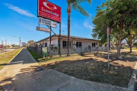 Econo Lodge Moree Spa Motor Inn - Your Accommodation 3