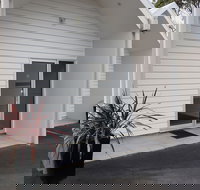 Ashmont Motor Inn  Apartments