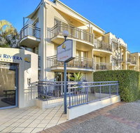 Golden Riviera Beach Resort