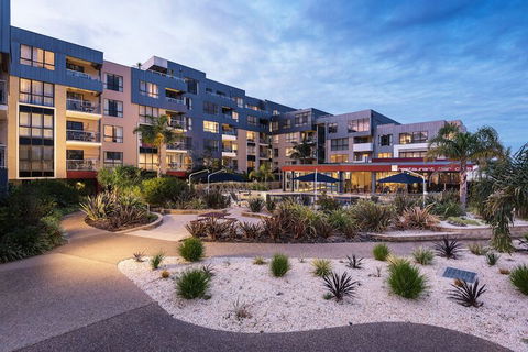 The Esplanade Resort And Spa - Your Accommodation 2