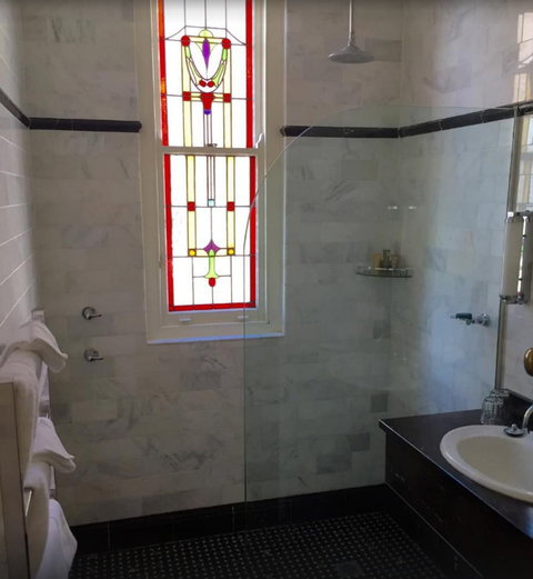The Carrington Hotel - Your Accommodation 3