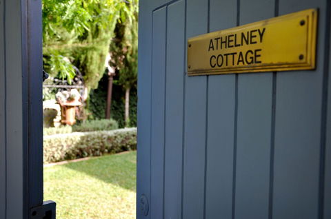 Athelney Cottage - Your Accommodation 5