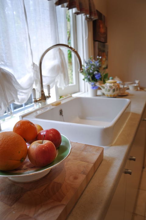 Athelney Cottage - Your Accommodation 6