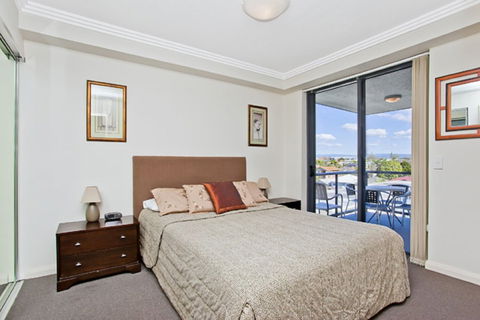 Aqualine Apartments - Your Accommodation 3