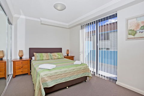 Aqualine Apartments - Your Accommodation 6