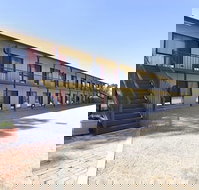 Wentworth Central Motor Inn