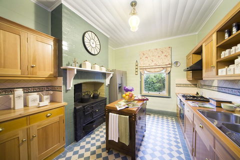Varenna - Your Accommodation 5