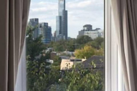 Lily Sands Inn - Your Accommodation 2