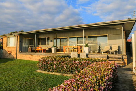 Bunkys By The Sea Holiday House - Your Accommodation 5